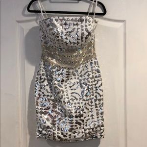 Tony Bowls white silver cocktail dress